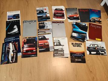 Verzameling Opel brochures / folders  beschikbaar voor biedingen