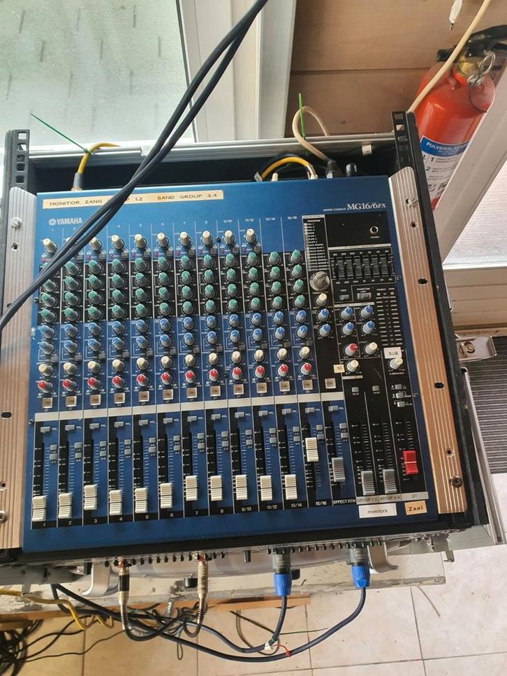 PA installatie in  Rack / Flightcase, Muziek en Instrumenten, Versterkers | Keyboard, Monitor en PA, Gebruikt, P.A., 1000 watt of meer