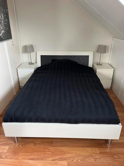 Bed, 140 x 200 cm, Huis en Inrichting, Slaapkamer | Boxsprings, Gebruikt, 200 cm, Ophalen