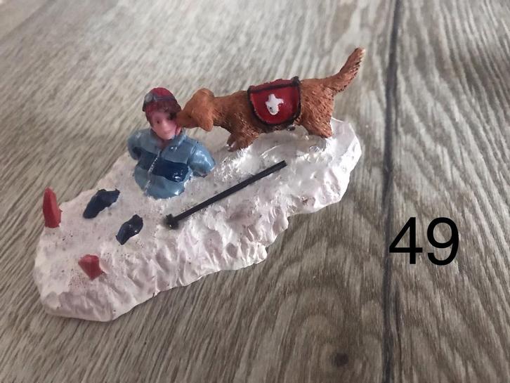 Div beeldjes voor in het kerst dorp DEEL 3, Diversen, Kerst, Zo goed als nieuw, Ophalen