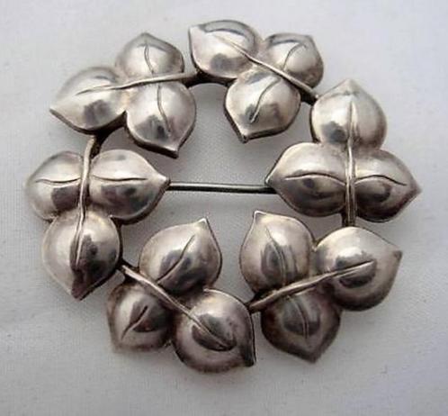 Antieke grote bladerkrans broche, 935 zilver (7689-4435), Sieraden, Tassen en Uiterlijk, Antieke sieraden, Broche, Zilver, Ophalen