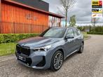 BMW IX1 XDrive30 Launch Edition incl btw, M-sport, panoramad, Auto's, BMW, Te koop, Alcantara, Zilver of Grijs, Geïmporteerd