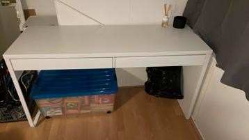 Micke bureau gebruikt wit 2 lades