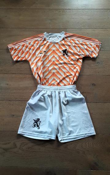 Voetbaltenue Nederlands Elftal maat XS/S beschikbaar voor biedingen