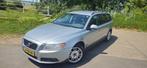 Volvo V70 2.0 D 2008 Grijs (Ideaal voor vakantie!), Auto's, Voorwielaandrijving, Zwart, Stationwagon, Particulier