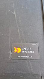 Pelicase 1690, Uitschuifbare handgreep, Gebruikt, Hard kunststof, Ophalen of Verzenden