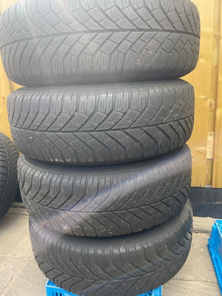Winterbanden 195 65 15, Ophalen of Verzenden, Zo goed als nieuw