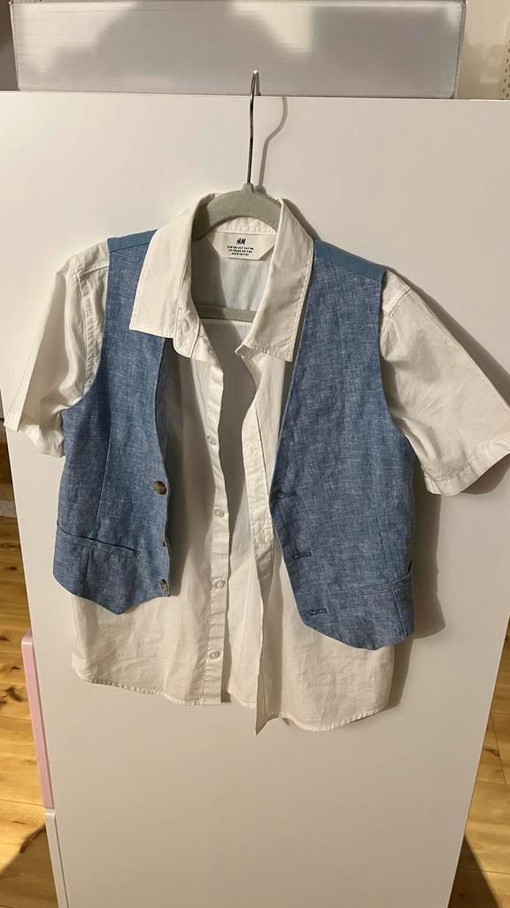 Lichtblauw jongenspak - Pantalon, gilet & overhemd, Kinderen en Baby's, Kinderkleding | Maat 128, Zo goed als nieuw, Jongen, Setje