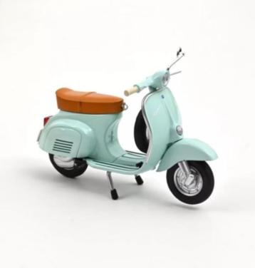 Vespa 50 N 1969 Licht Blauw schaal 1:18 NOREV REF. 182081 beschikbaar voor biedingen