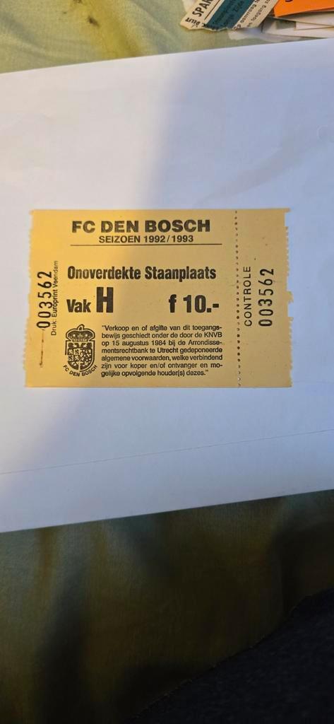 Toegangsbewijs Voetbal ticket seizoen 1992 fc den Bosch, Verzamelen, Sportartikelen en Voetbal, Zo goed als nieuw, Shirt, Buitenlandse clubs