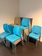 22 Plastic Stoelen - Beige & Blauw - Op te halen, Ophalen, Kunststof, Gebruikt, Blauw