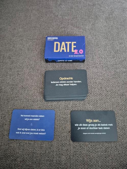 Broers drankspel DATE OR DIE 2.0 foto's lees de beschrijving, Hobby en Vrije tijd, Gezelschapsspellen | Kaartspellen, Zo goed als nieuw