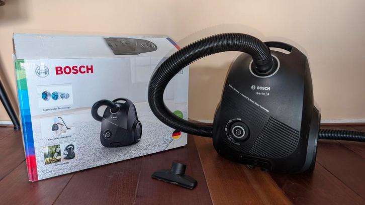 Bosch Stofzuiger - Serie 2, Witgoed en Apparatuur, Stofzuigers, Gebruikt, Stofzuiger, Minder dan 1200 watt, Stofzak, Ophalen