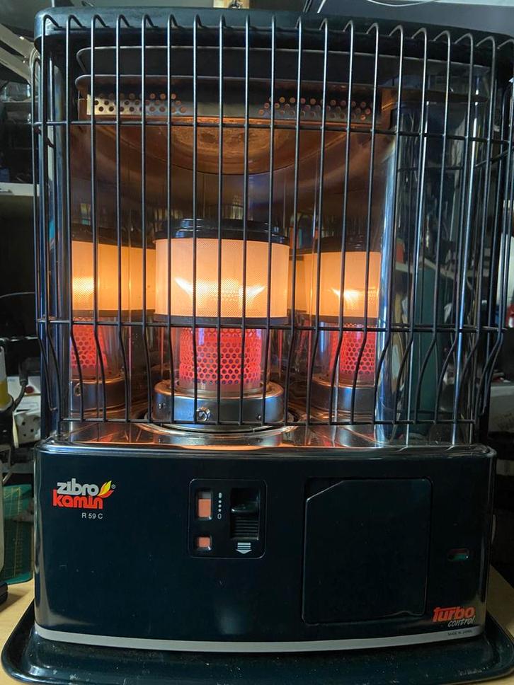 Kachel, Huis en Inrichting, Kachels, Zo goed als nieuw, Vrijstaand, Petroleumkachel, Overige brandstoffen, Ophalen of Verzenden