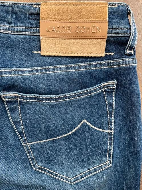 Zo goed als nieuwe Jacob Cohen J688C jeans maat 32, ingekort, Kleding | Heren, Spijkerbroeken en Jeans, Zo goed als nieuw, W32 (confectie 46) of kleiner