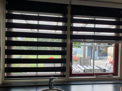 Duo rolgordijnen 9 stuks, Huis en Inrichting, Stoffering | Gordijnen en Lamellen, Gebruikt, Zwart, Ophalen