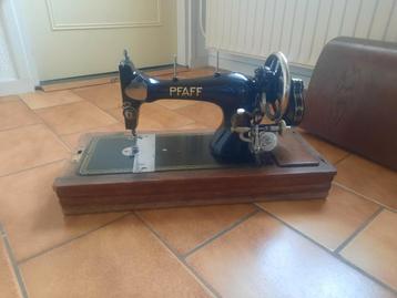 Pfaff model 11 naaimachine  beschikbaar voor biedingen