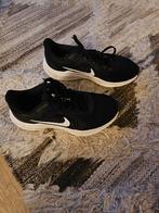 Nikes 'running' shoes, hardloopschoenen, 35.5, Meisje, Sportschoenen, Ophalen of Verzenden, Zo goed als nieuw