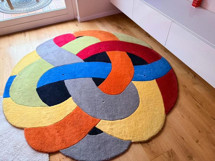 Mooi wollen kleed van Rugvista 2 meter rond, Huis en Inrichting, Stoffering | Tapijten en Kleden, Zo goed als nieuw, 200 cm of meer