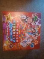 Kinderen voor Kinderen Muziekspel DVD - Zo Goed Als Nieuw!, Hobby en Vrije tijd, Gezelschapsspellen | Bordspellen, Ophalen, Vijf spelers of meer