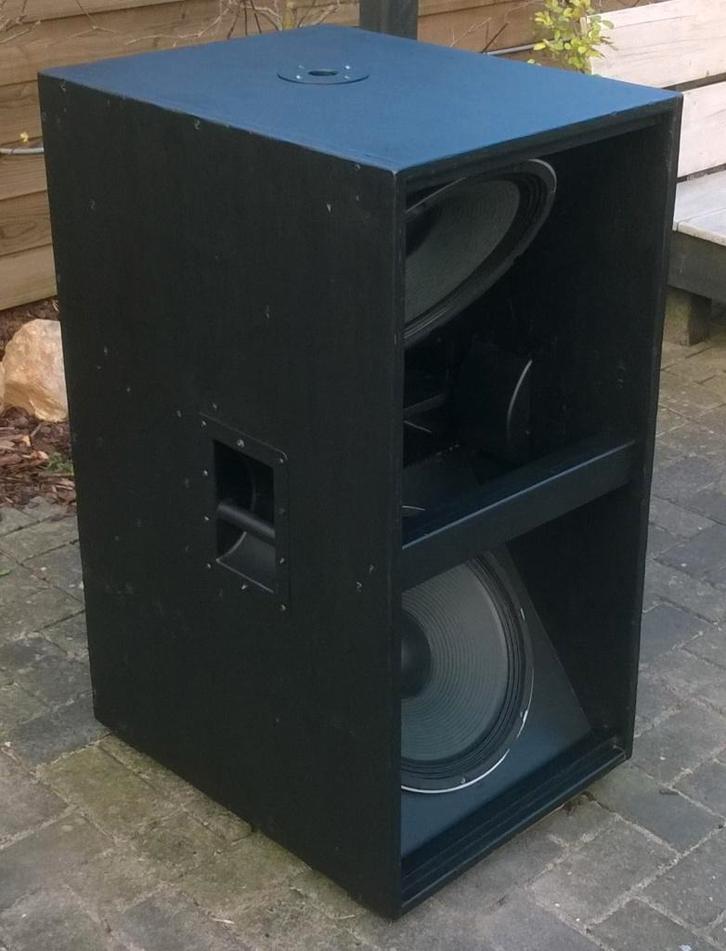 Luidsprekers sub 800 Watt dubbel 15 inch, 2 stuks, Audio, Tv en Foto, Luidsprekers, Refurbished, Subwoofer, 120 watt of meer, Overige merken