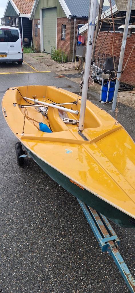 Zeilbootje Sunfish, zef, flying fish, stalen vlet roeiboot, Watersport en Boten, Open zeilboten, Gebruikt, Overige typen, 3 tot 6 meter