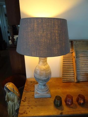 set van 2 mooie lampen incl. lampenkappen  beschikbaar voor biedingen
