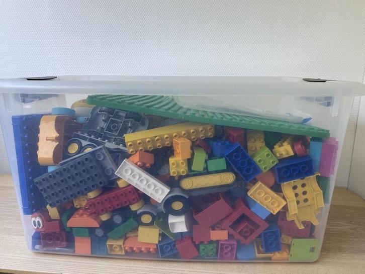 Duplo - Box 10 Kg, Kinderen en Baby's, Speelgoed | Duplo en Lego, Gebruikt, Duplo, Losse stenen, Ophalen of Verzenden