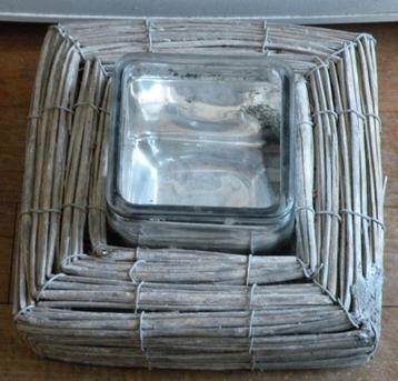 Kaarsenstandaard met riet.  beschikbaar voor biedingen