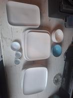 Wit servies - borden en kommen, Huis en Inrichting, Keuken | Servies, Ophalen, Gebruikt, Bord(en), Overige stijlen