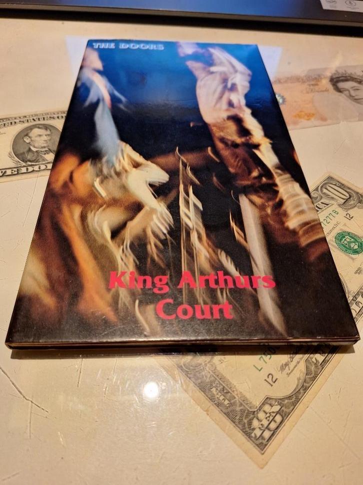 The Doors - King Arthurs Court / 2CD Longbox, Cd's en Dvd's, Cd's | Rock, Gebruikt, Poprock, Ophalen of Verzenden