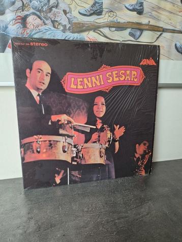 Lenni sesar lenni sesar beschikbaar voor biedingen