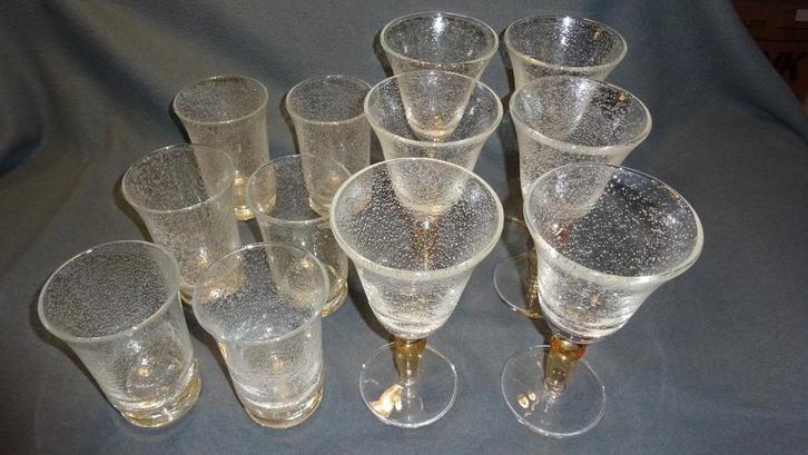 Pottery Barn, wijn- en waterglazen met luchtbellen, Huis en Inrichting, Keuken | Servies, Zo goed als nieuw, Glas of Glazen, Overige stijlen