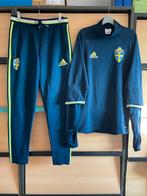 Adidas Trainingspak Zweden - Maat S, Kleding | Heren, Fitness, Blauw, Ophalen of Verzenden, Zo goed als nieuw