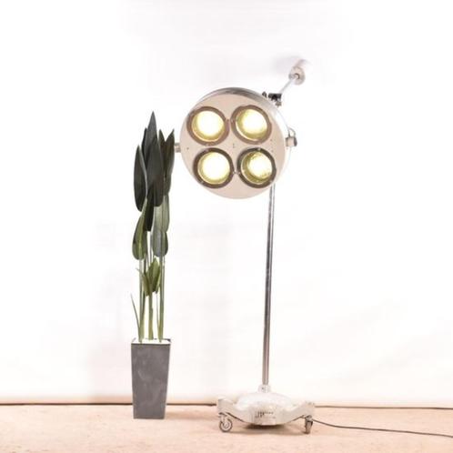 Vintage Operatielamp Stalamp, Huis en Inrichting, Lampen | Vloerlampen, Gebruikt, Minder dan 100 cm, Glas, Kunststof, Metaal, Ophalen