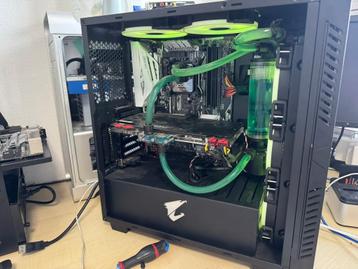 Full Loop PC (i7 7700K, 16GB DDR4, GTX 1080, 256GB NVME) beschikbaar voor biedingen