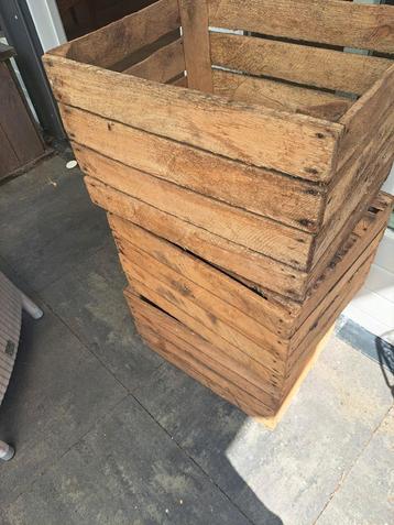 Houten kratten 40x50x30 cm beschikbaar voor biedingen