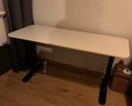 Bureau 140x60 - In hoogte verstelbaar, Huis en Inrichting, Bureaus, Ophalen, In hoogte verstelbaar, Zo goed als nieuw, Bureau