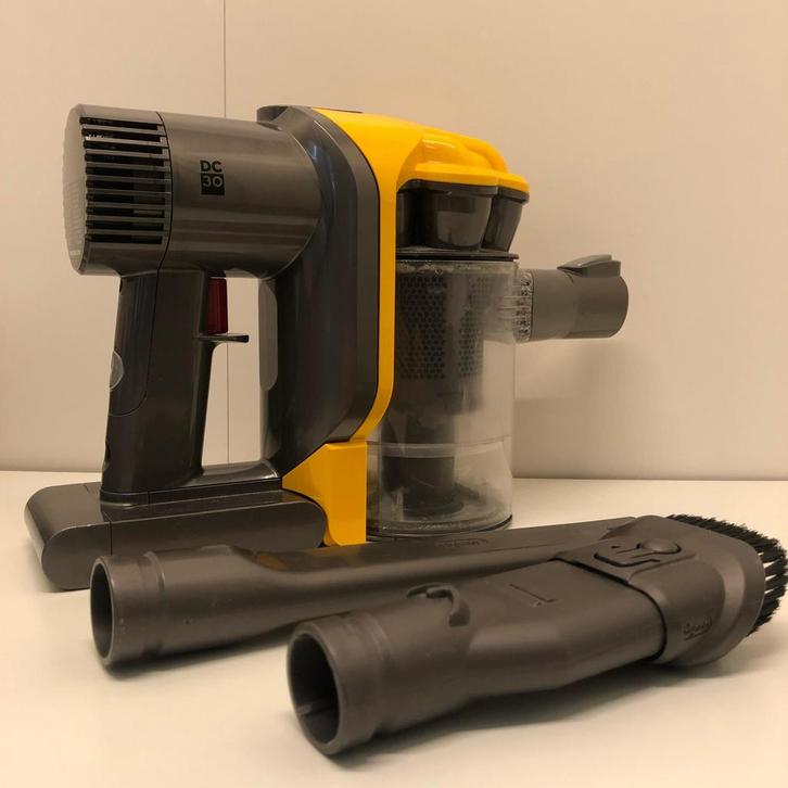 Dyson DC30 Kruimeldief - Nieuwe Batterij Nodig, Witgoed en Apparatuur, Stofzuigers, Gebruikt, Kruimeldief, Minder dan 1200 watt