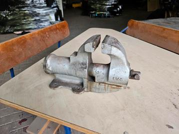 Te koop bankschroef.  beschikbaar voor biedingen