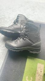 Bergschoenen, Ophalen of Verzenden, Zo goed als nieuw, Schoenen