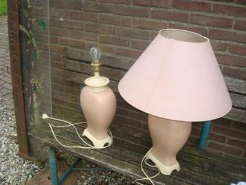 Twee lampen