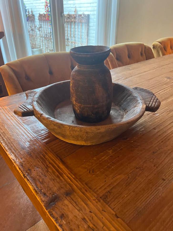 Nepalese pot met houten trog - decoratief, Antiek en Kunst, Antiek | Schalen, Ophalen of Verzenden