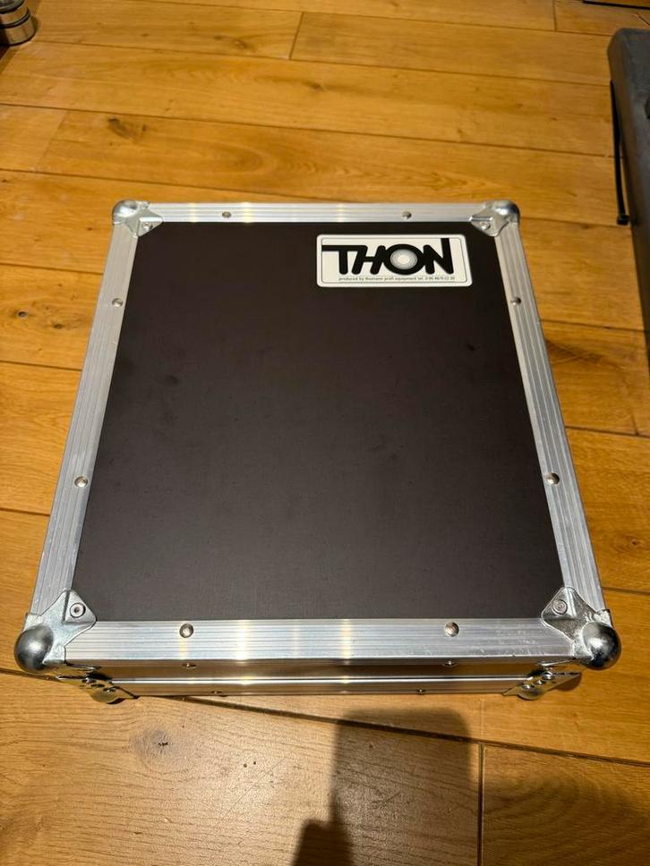 Thon Flightcase Case A&H CQ12T nieuw, Muziek en Instrumenten, Behuizingen en Koffers, Nieuw, Overige instrumenten, Flightcase