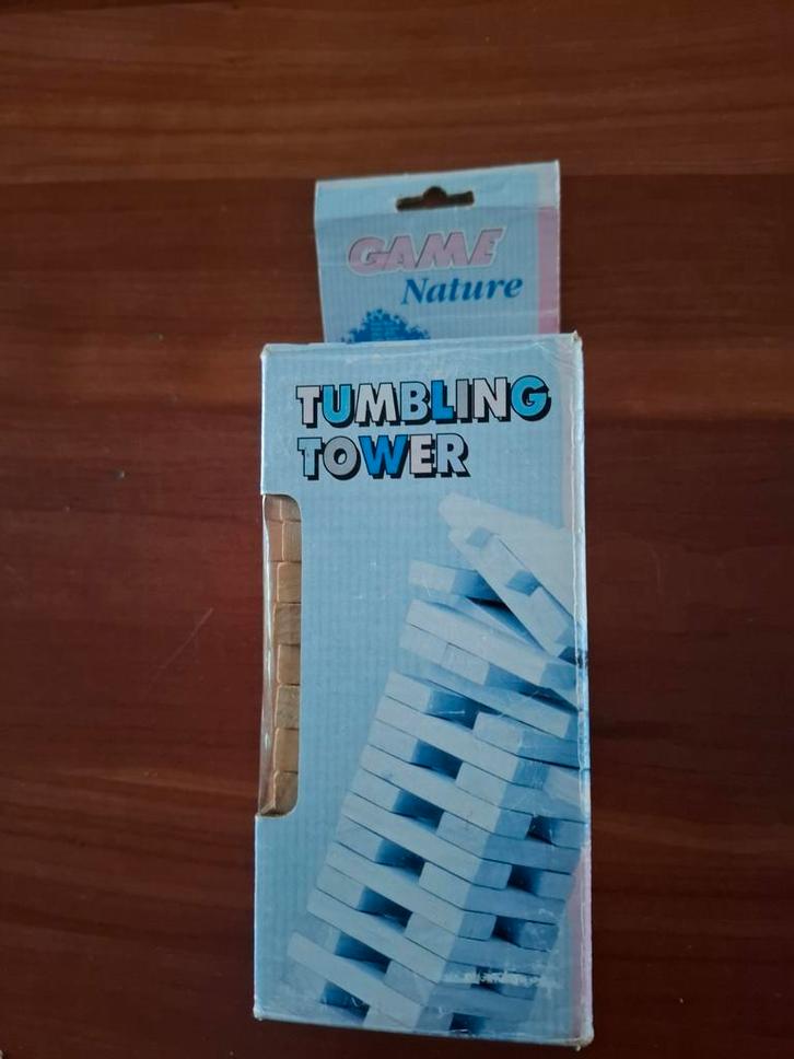 Tumbling Tower - Leuk gezelschapsspel!, Hobby en Vrije tijd, Gezelschapsspellen | Bordspellen, Gebruikt, Een of twee spelers, Drie of vier spelers