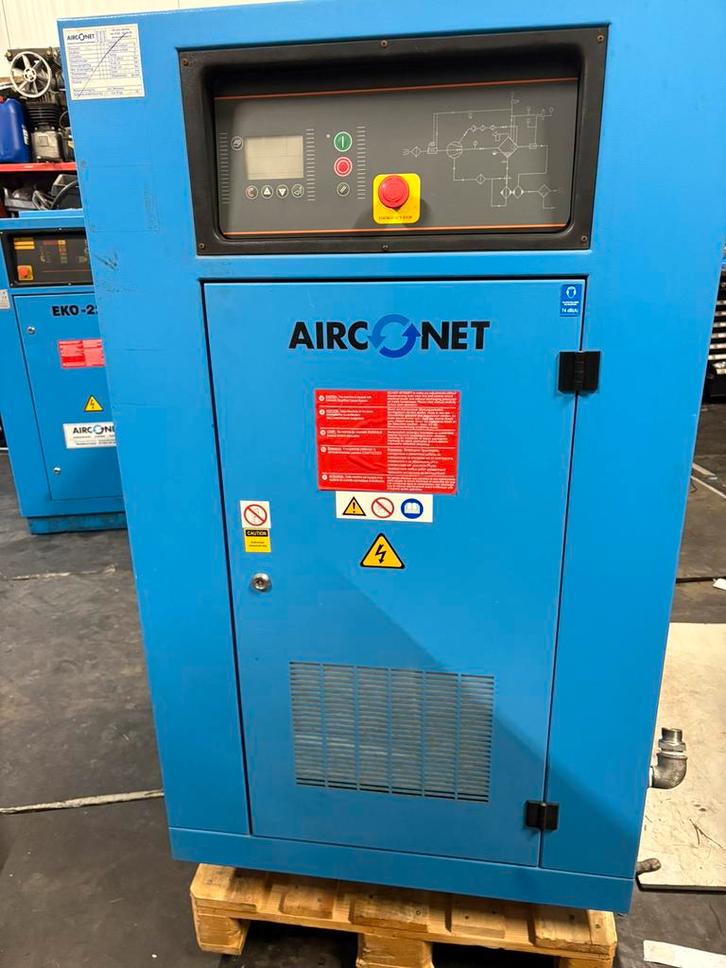 Ekomak Schroefcompressor, Doe-het-zelf en Verbouw, Compressors, Zo goed als nieuw, 100 liter of meer, 800 liter/min of meer, Ophalen of Verzenden