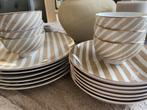 Majesty servies 18 delig, Antiek en Kunst, Antiek | Servies compleet, Ophalen of Verzenden