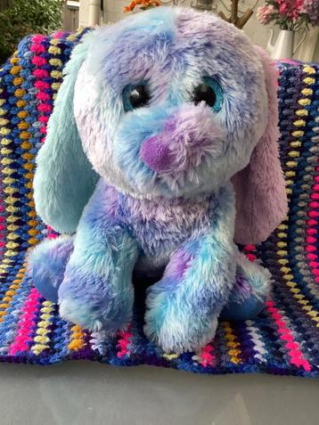 MIRI knuffel hond regenboogkleuren tbv KIKA beschikbaar voor biedingen