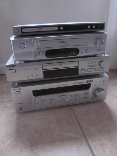 Sony versterker + radio + Philips CD speler + toebehoren, Audio, Tv en Foto, Versterkers en Receivers, Zo goed als nieuw, Stereo