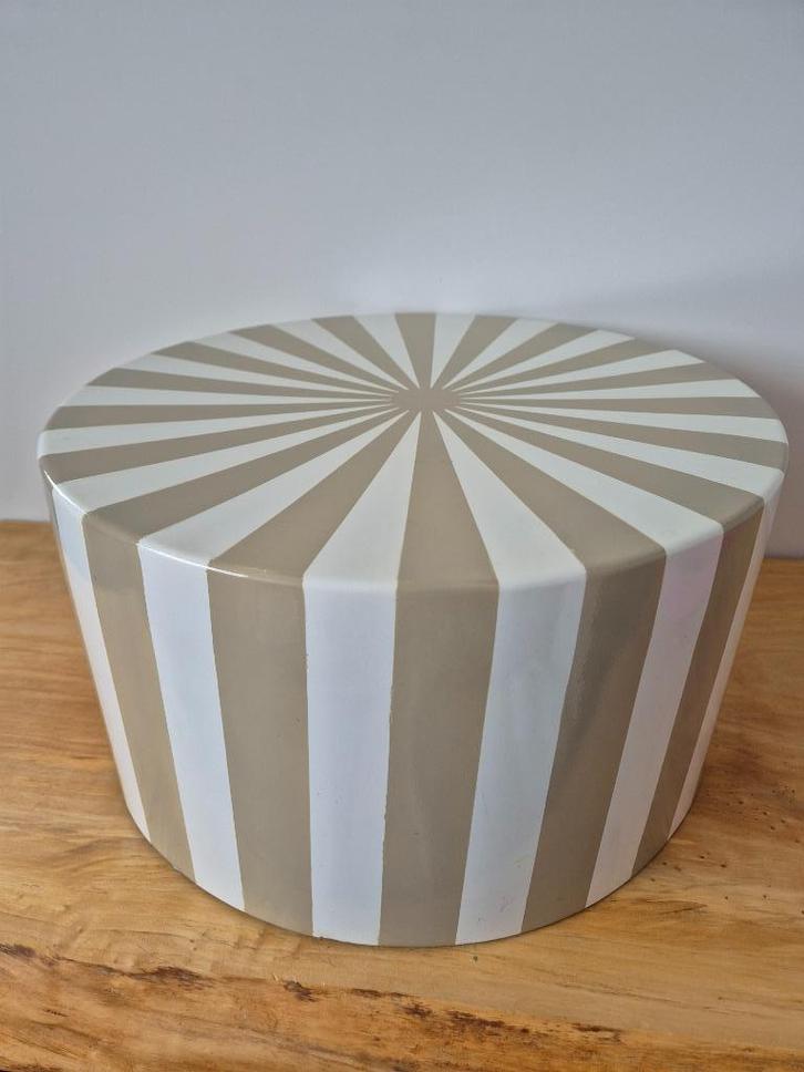 Vtwonen bijzettafel Seasonal, Huis en Inrichting, Tafels | Bijzettafels, Zo goed als nieuw, Rond, Minder dan 45 cm, Minder dan 55 cm